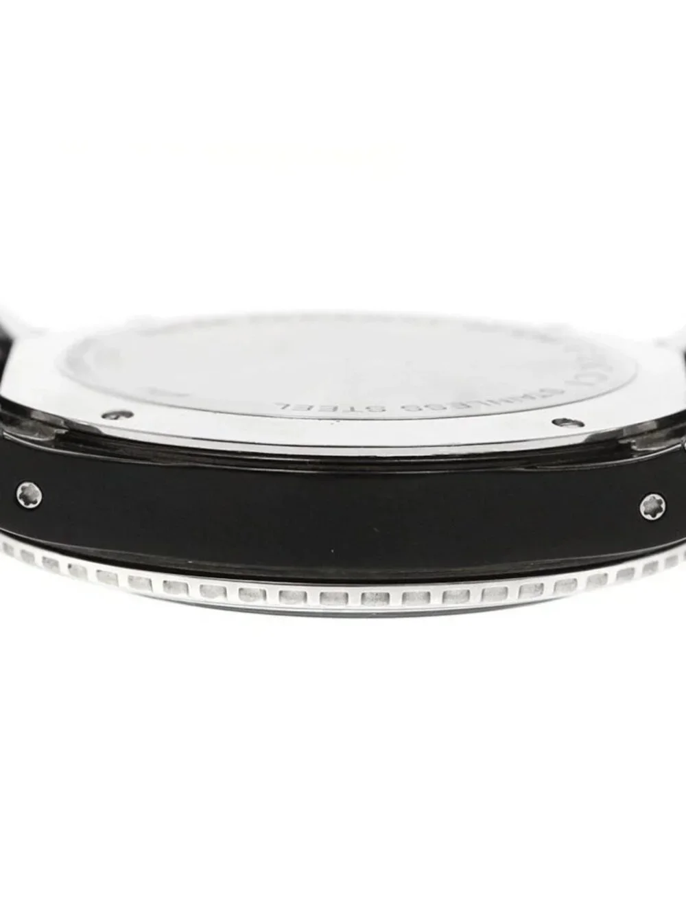 GUCCI Dive 136.2/YA136204B Date black Dial Quartz Men's Watch